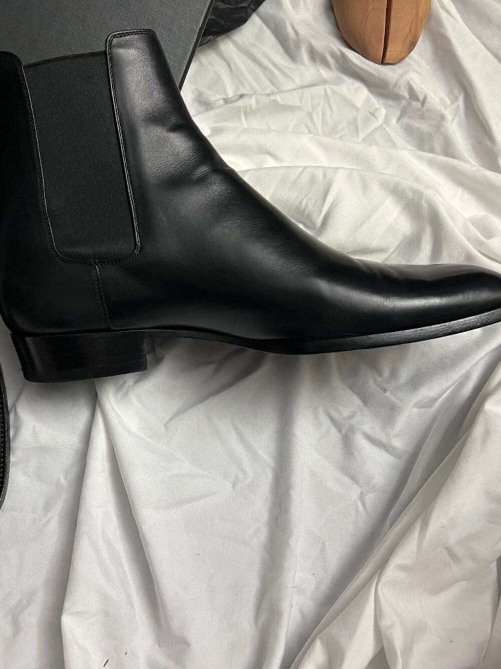 Saint Laurent Men's Wyatt Chelsea Boots Black Size 44/US 11